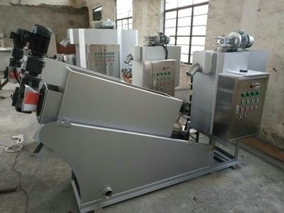 comprare Macchina di scarico di screw press di deidratazione di acqua di risparmio di fanghi per scarico alimentare online manufacture