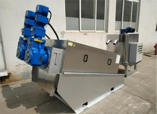 comprare Autodistruggeria a vite per la depurazione di fanghi separatore di liquidi solidi per olio lame in acciaio inossidabile online manufacture