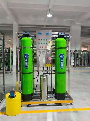 comprare Sistema di depurazione dell'acqua a risparmio energetico RO con filtrazione a più stadi e capacità personalizzata per il trattamento delle acque reflue fabbricazione online
